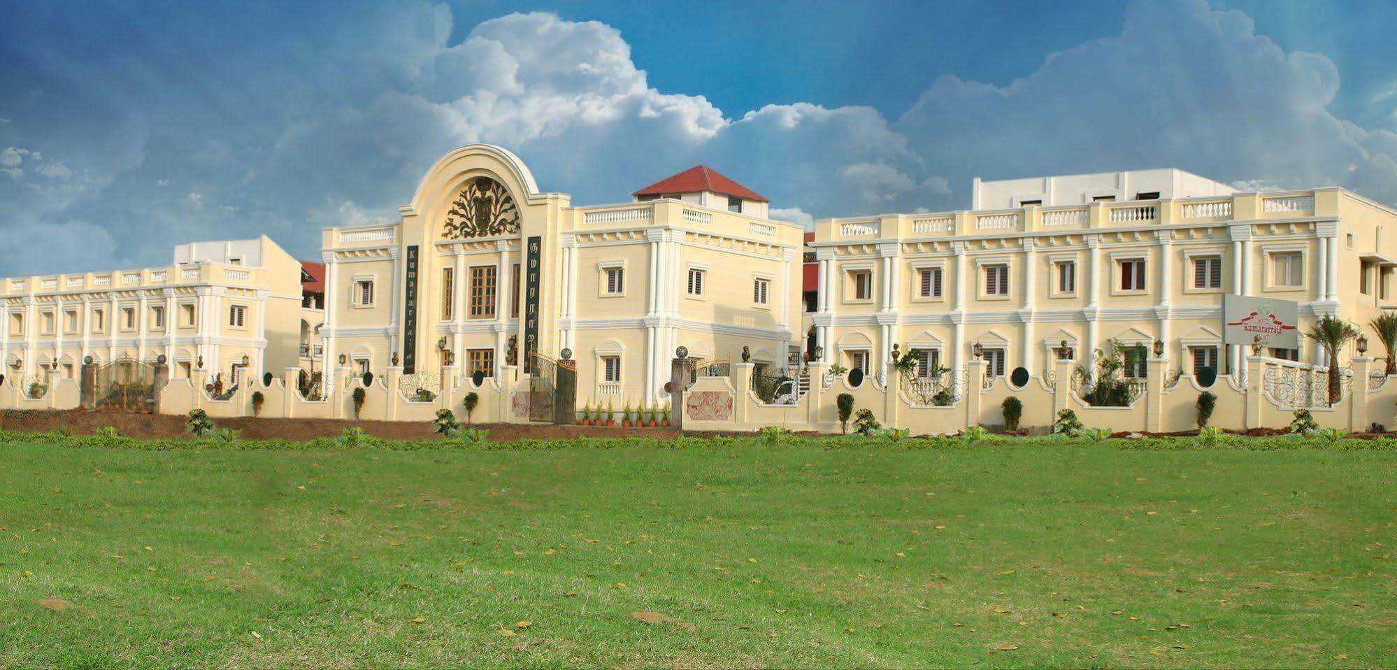 Kumararraja Palace Yelagiri Esterno foto